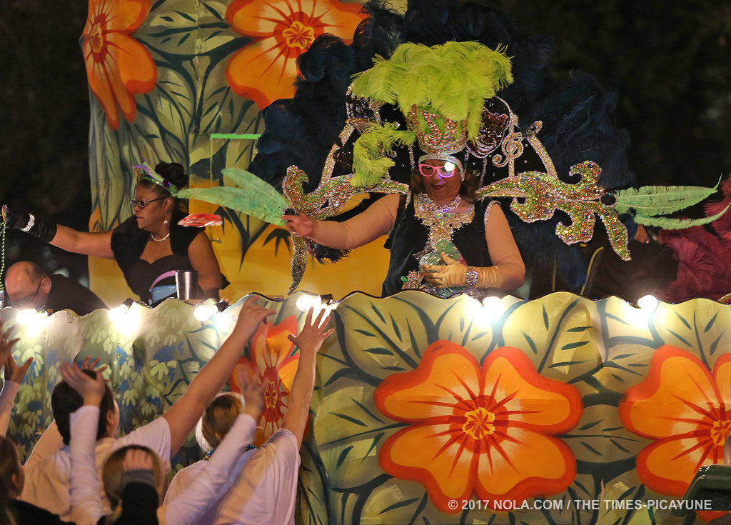 Krewe of Athena 2017 rolls down Metairie route: See photos